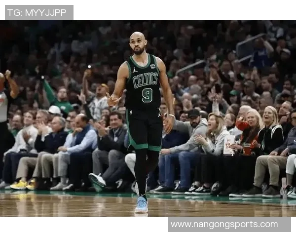 怀特创下7帽平历史后卫单场纪录感谢队友全力以赴助力胜利